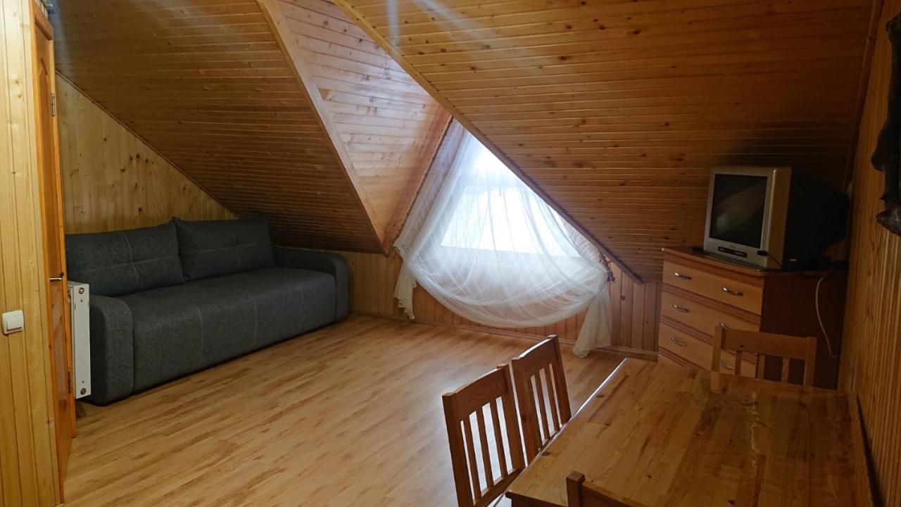 Любе Hotel Yablunytsya Ngoại thất bức ảnh
