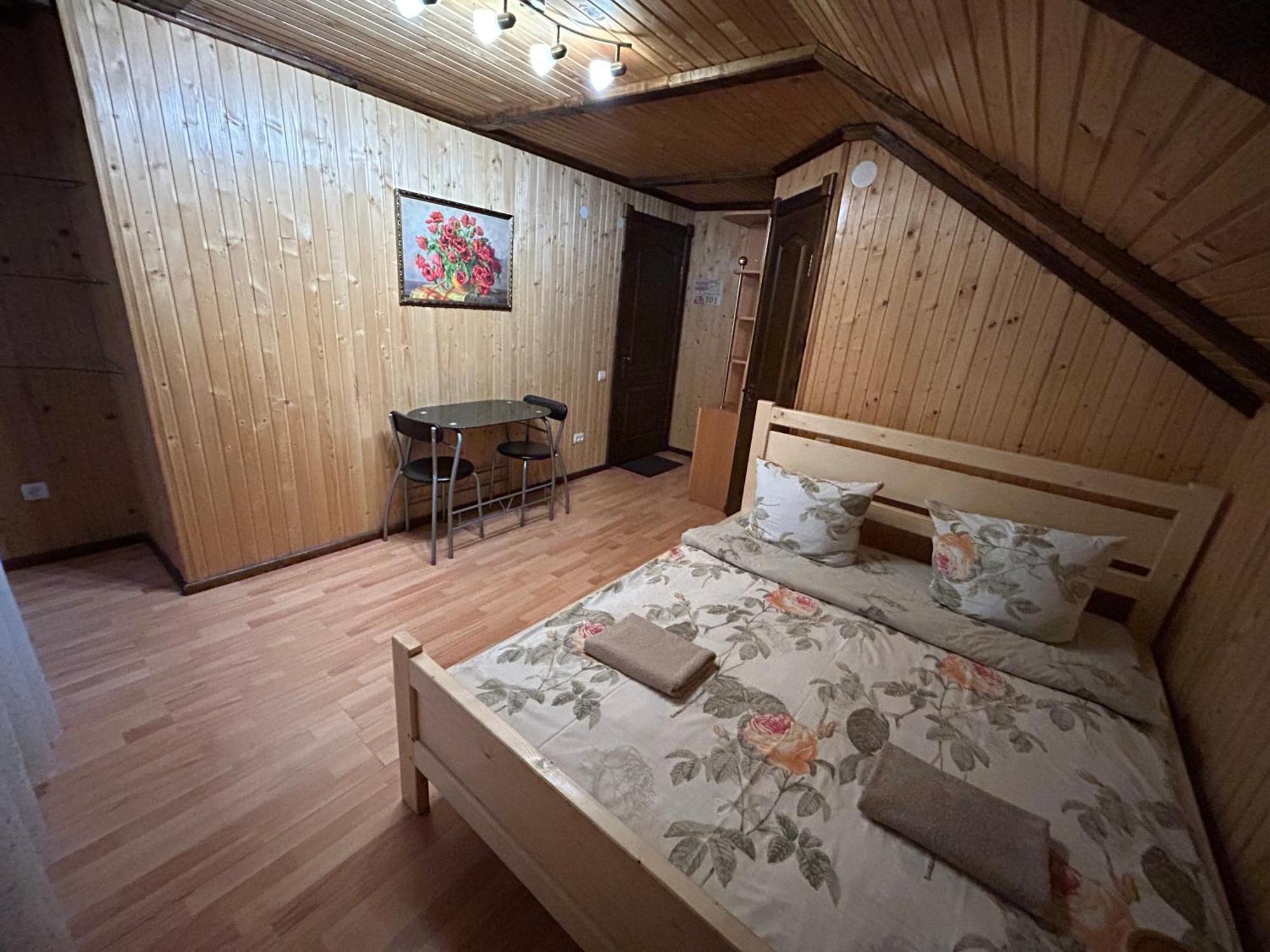 Любе Hotel Yablunytsya Ngoại thất bức ảnh