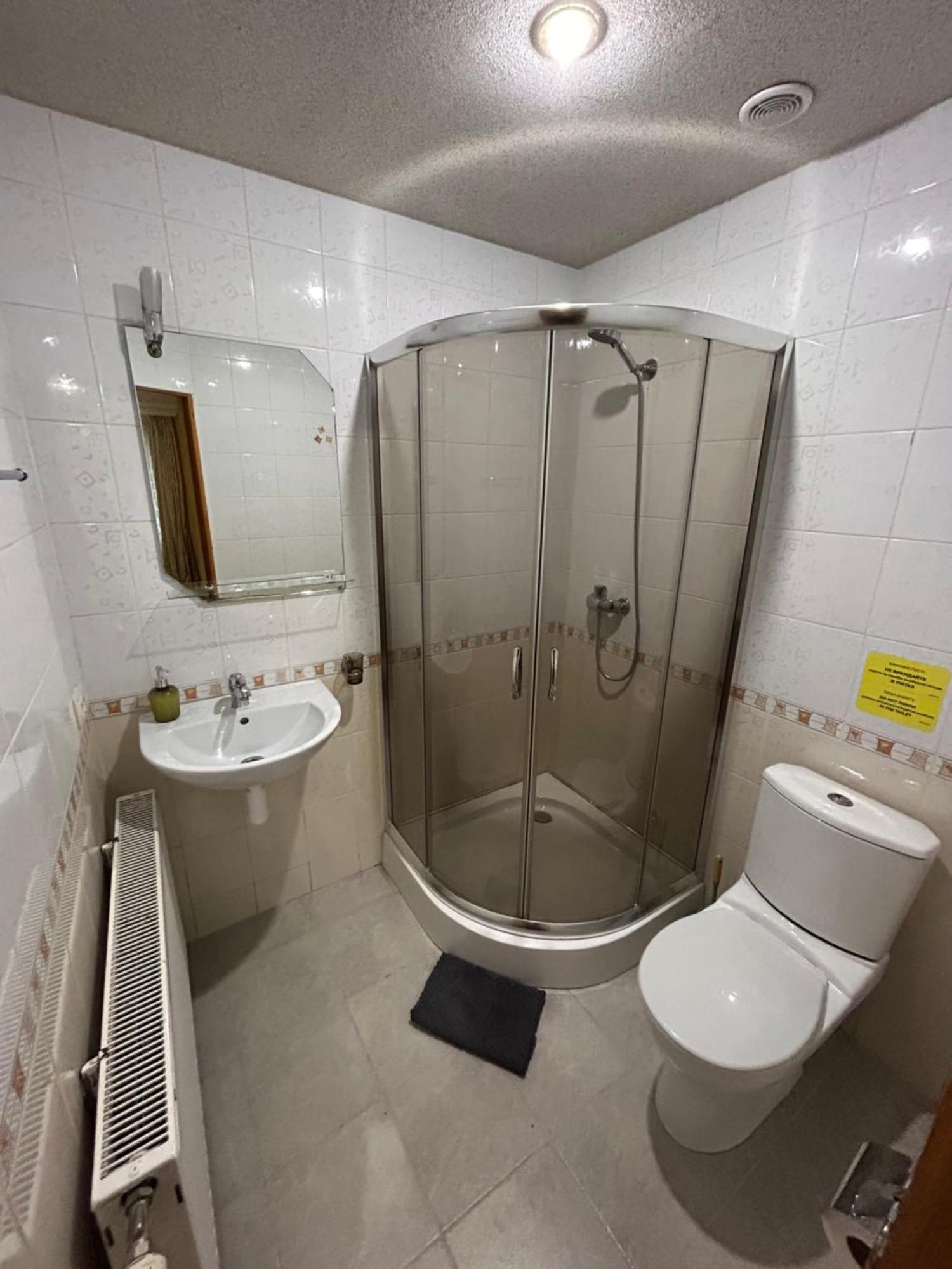 Любе Hotel Yablunytsya Ngoại thất bức ảnh