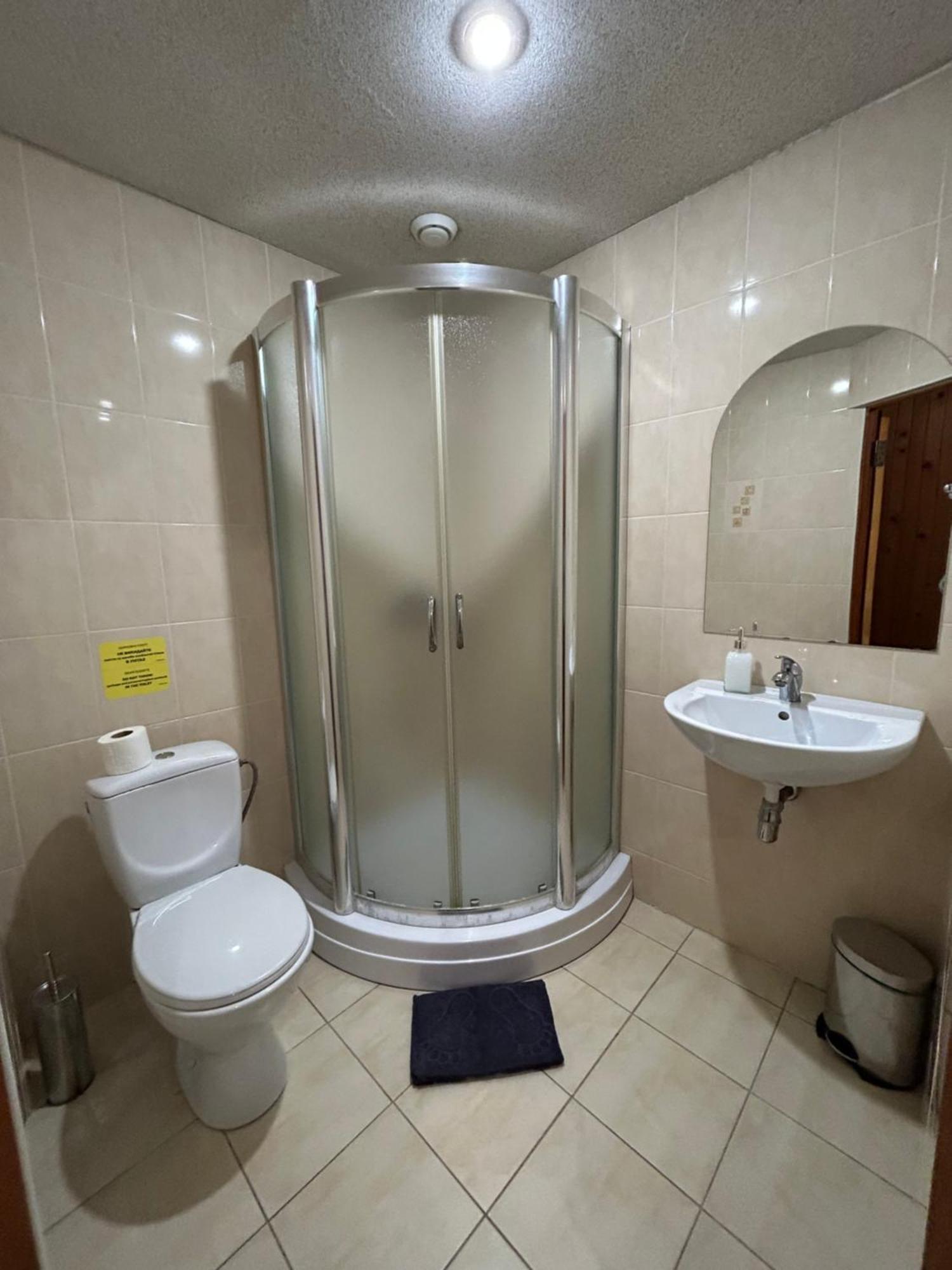 Любе Hotel Yablunytsya Ngoại thất bức ảnh