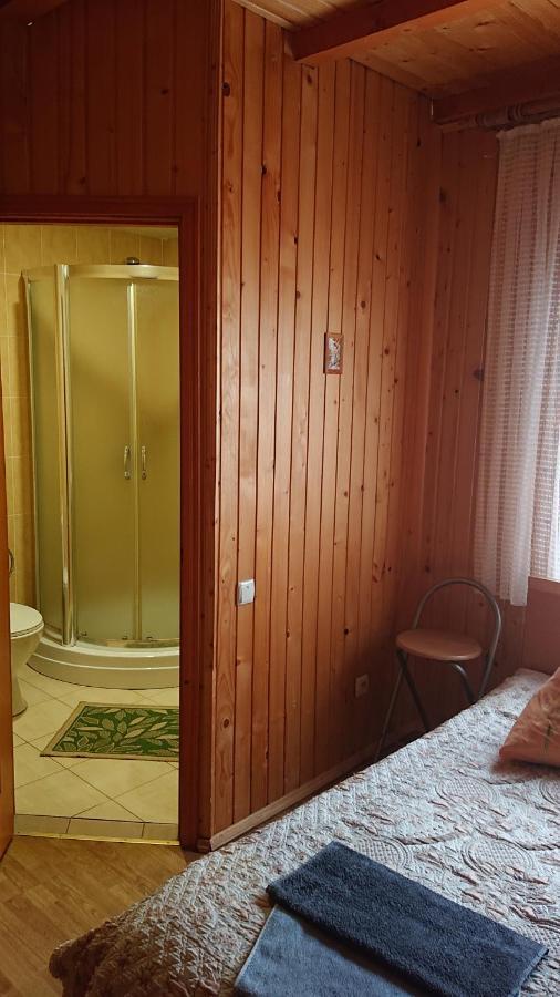 Любе Hotel Yablunytsya Ngoại thất bức ảnh